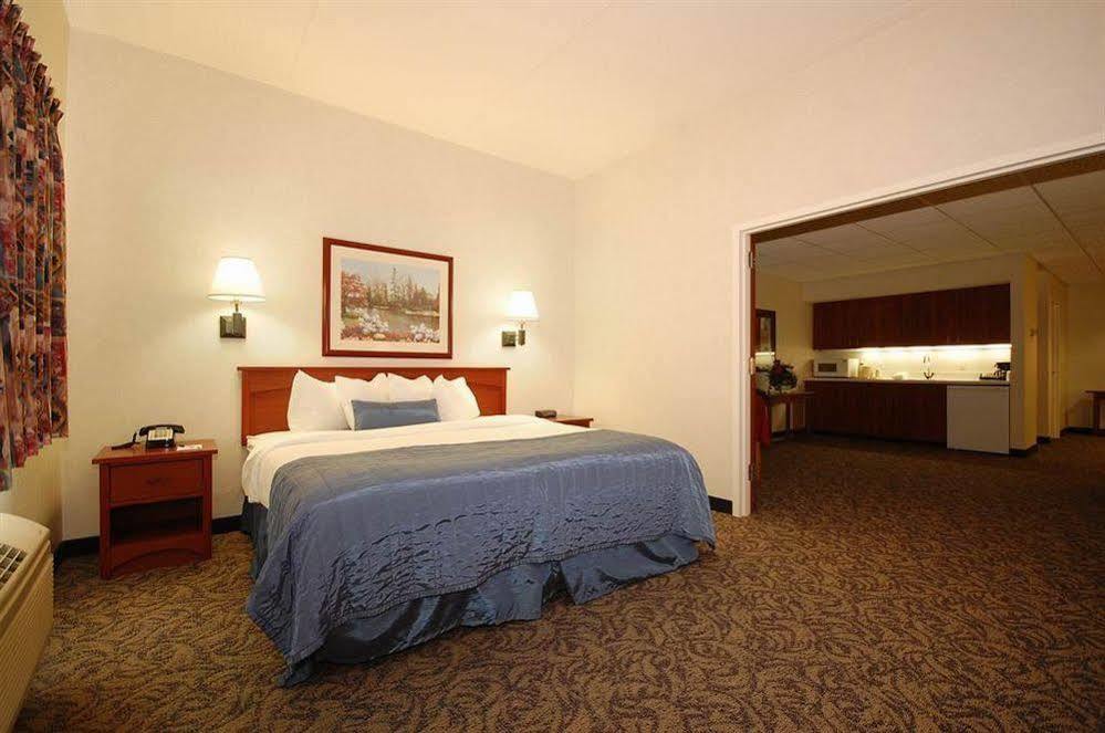 Hotel Baymont By Wyndham Airport