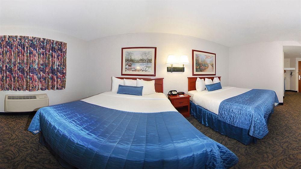 Hotel Baymont By Wyndham Airport Des Moines